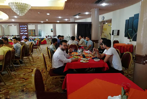  کاروان حافظان و قاریان قرآن نجف اشرف در هتل پارس کاروانسرا آبادان