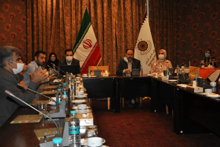 نشست شرکت آبزی مهر کریمان در هتل پارس کرمان