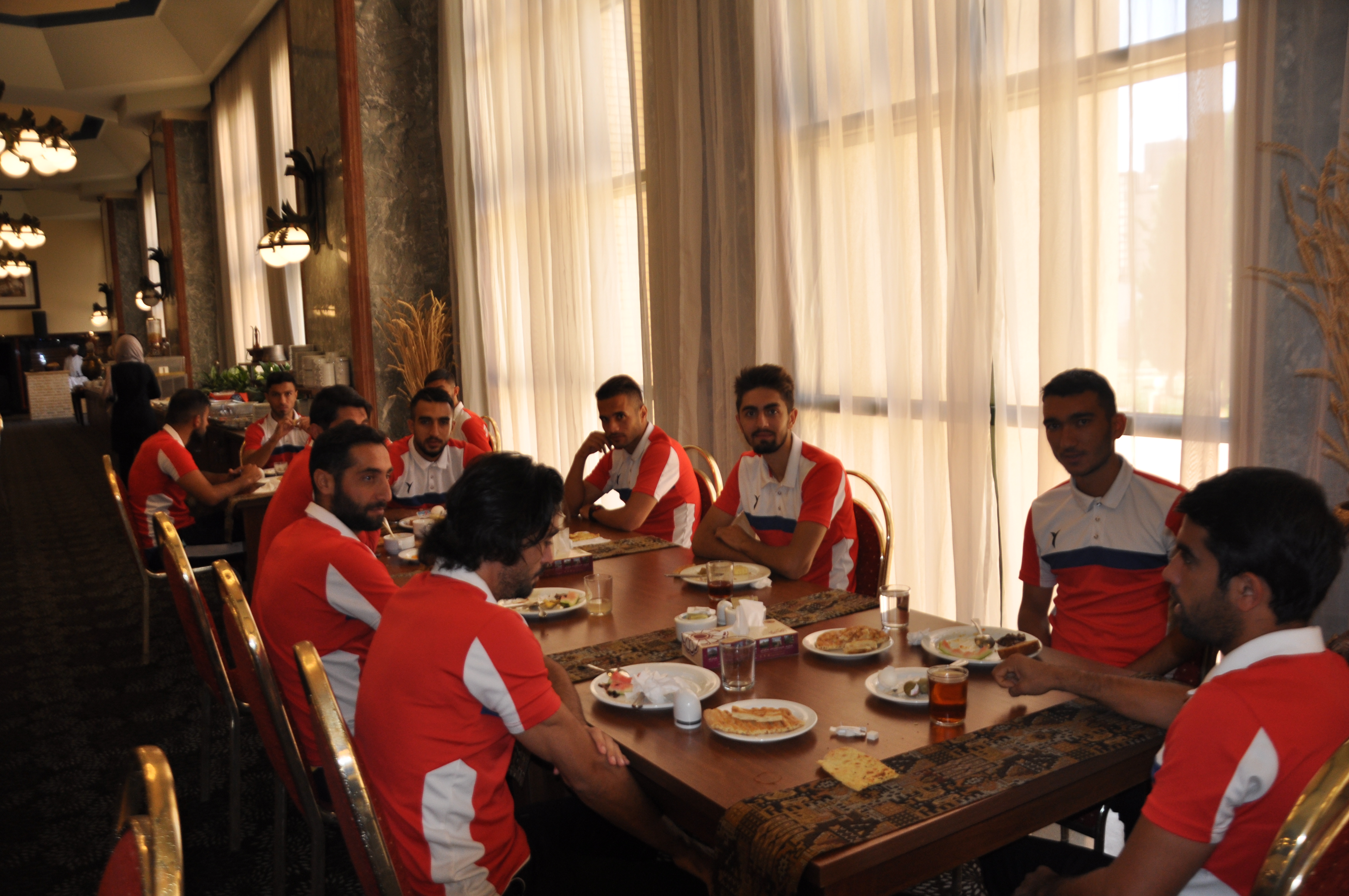 اقامت تیم  فوتبال90 ارومیه  در هتل پارس کرمان