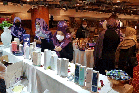 ورکشاپ آرایشی و بهداشتی در هتل پارس کرمان