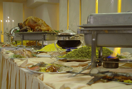 ضیافت مهمانی شام در هتل پارس کرمان
