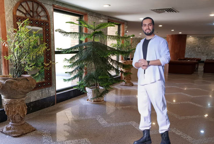 حامیم خواننده پاپ در هتل پارس کرمان