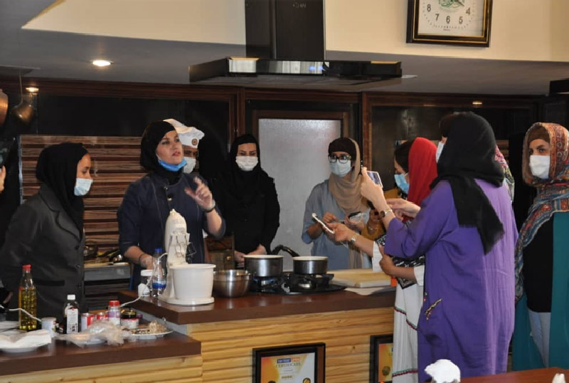 آموزش صبحانه و برانچ در هتل پارس کرمان