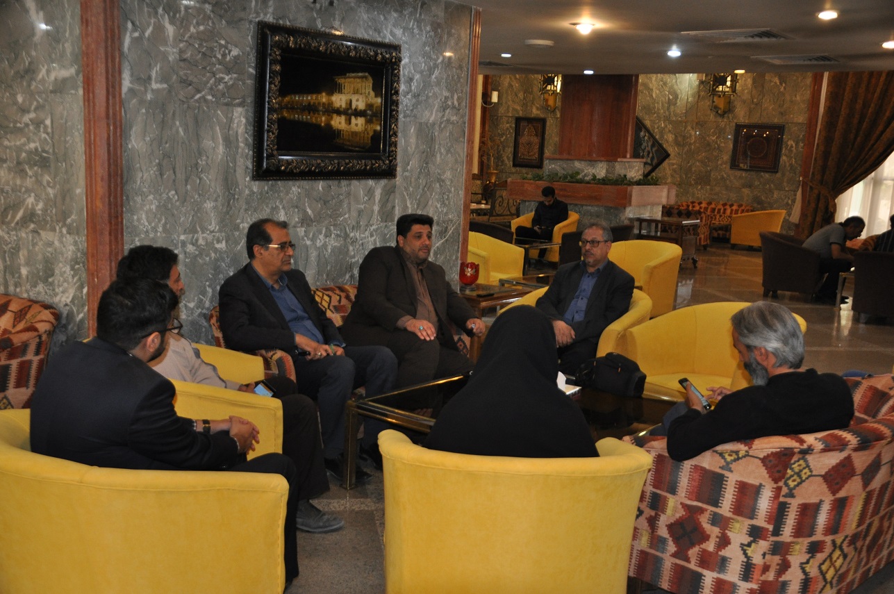 نشست مدیر کل میراث کرمان در هتل پارس کرمان