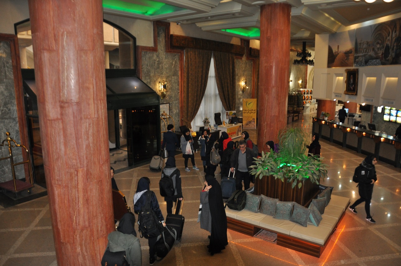 حضور گروه دانش آموزی در هتل پارس کرمان
